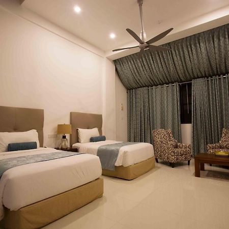 Club Waskaduwa Beach Resort & Spa Kalutara Dış mekan fotoğraf